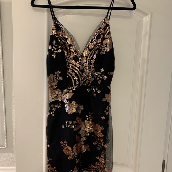 Mini dress - Picture 2 of 4